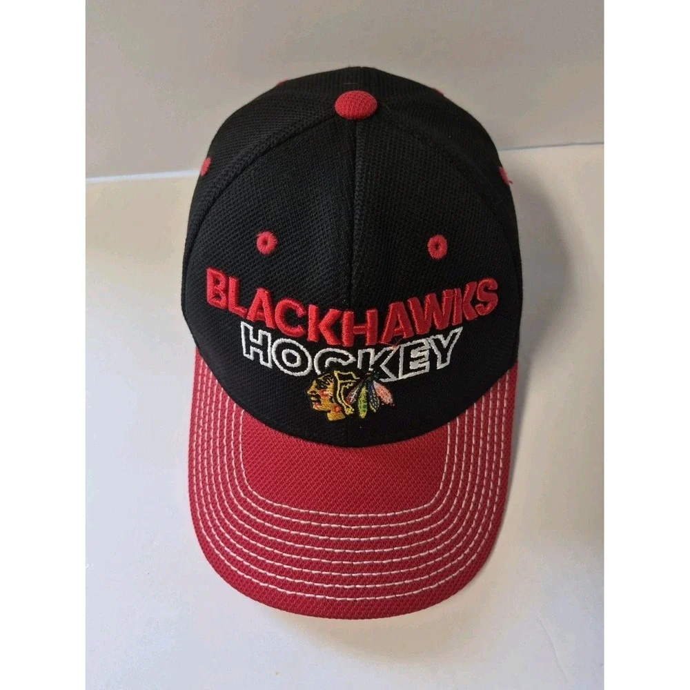 Chicago Blackhawks Adidas Mesh Flex Fitted Hat Cap Adult Size L/XL NHL Hockey